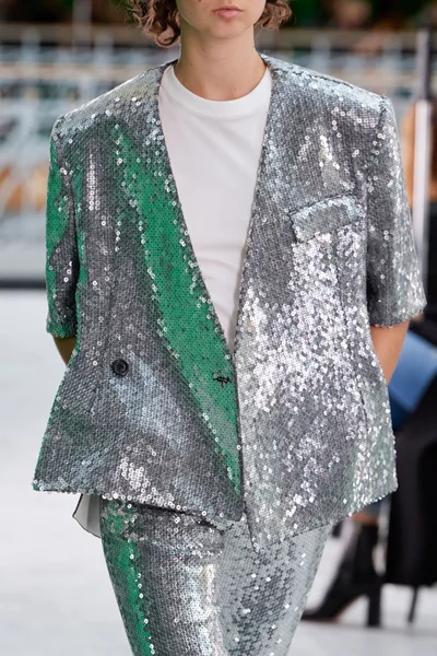 Look 35